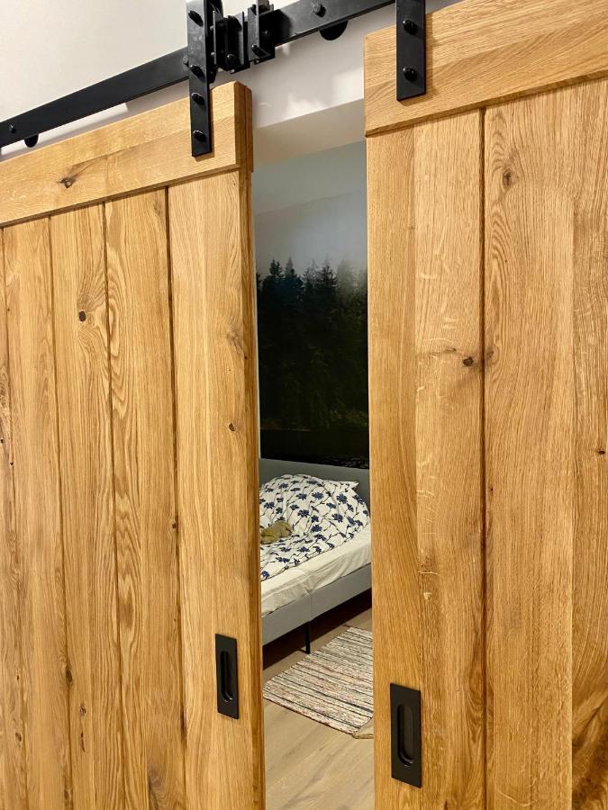 Exklusive 82 Qm Loftwohnung Mit Tiefgarage Und Sued-Balkon Zentral Titisee-Neustadt Eksteriør billede