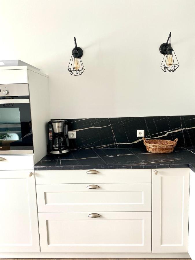 Exklusive 82 Qm Loftwohnung Mit Tiefgarage Und Sued-Balkon Zentral Titisee-Neustadt Eksteriør billede